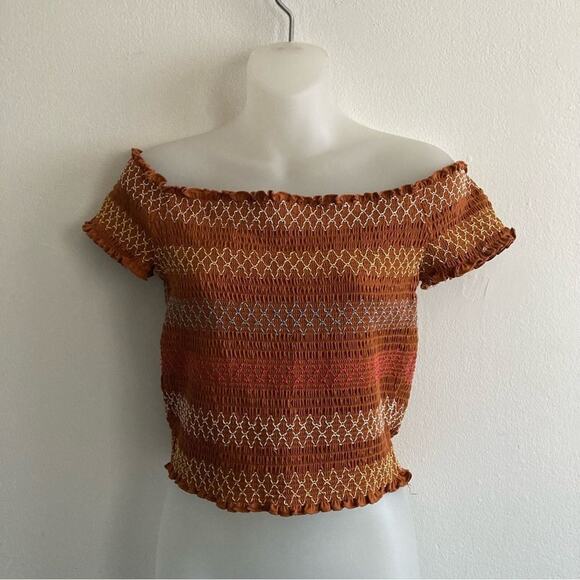 crop top  - Picture 1 of 4